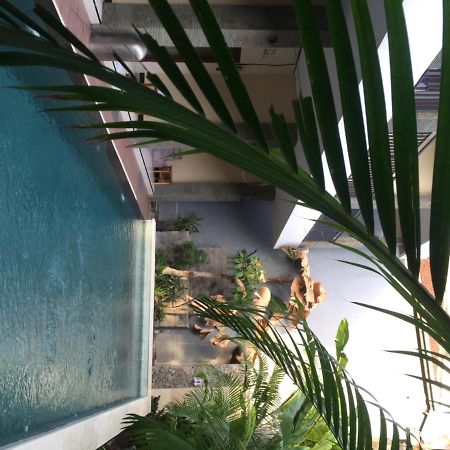 Kubu Kenak Guesthouse Seminyak Kültér fotó